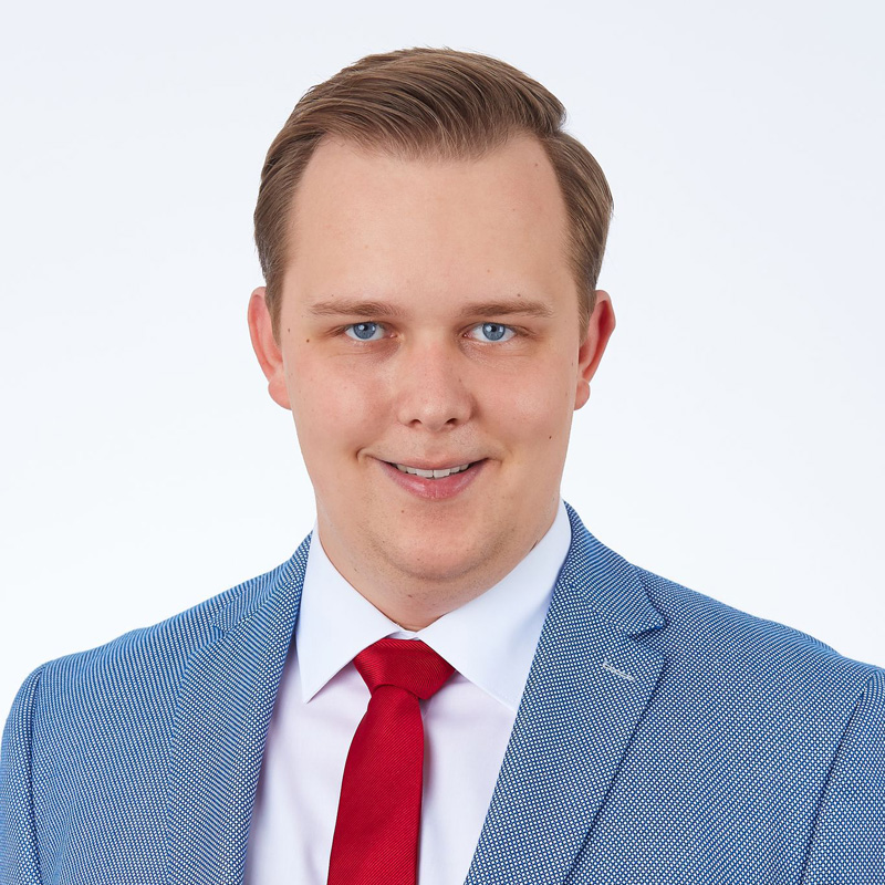  Niklas Hellmann